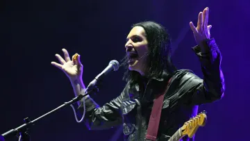 Placebo kündigen neue Single „Helen Keller“ an – was hinter dem Song steckt